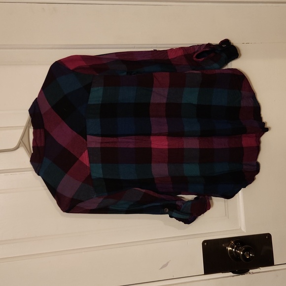 Rock & Republic Button Up Long sleeve shirt - Picture 2 of 3